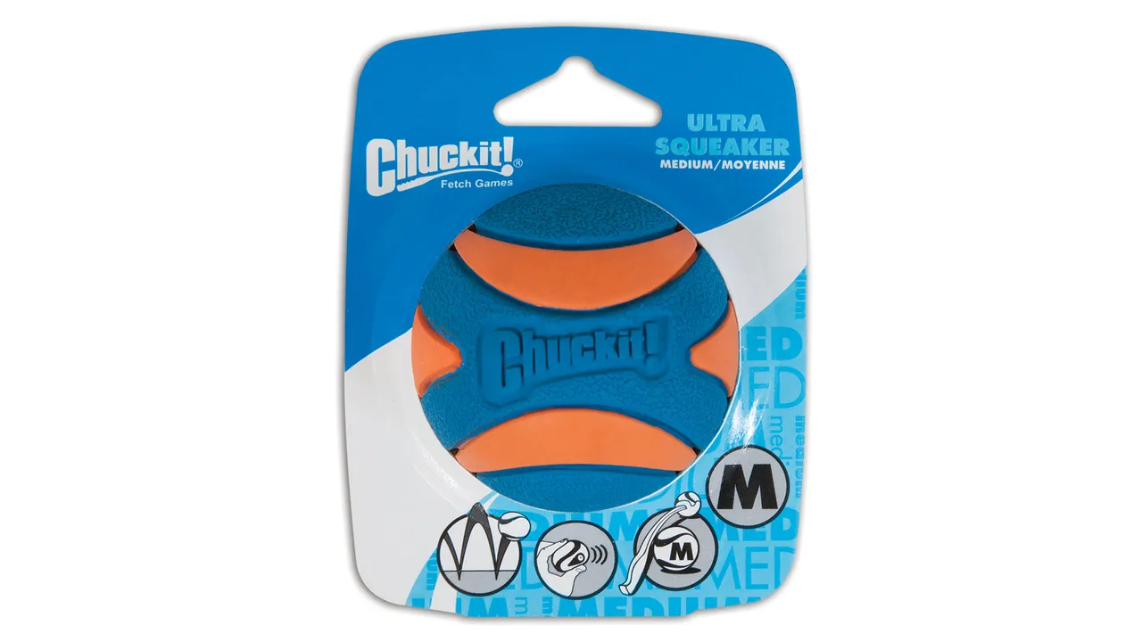 ChuckIt! Ultra Squeaker Ball Medium