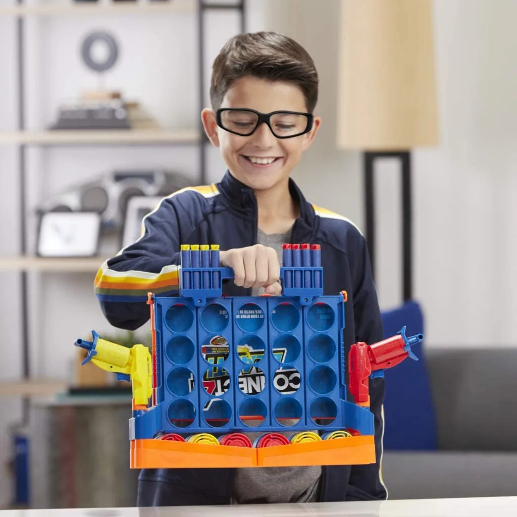 Hasbro Gaming- Connect 4 Blast - Fun Family Nerf Launcher and Nerf Foam Darts Game